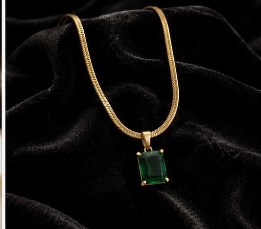 Green Anti-Tarnish Stainless Steel Pendant Necklace