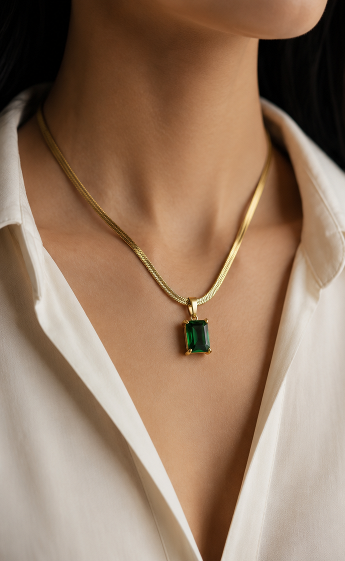 Green Anti-Tarnish Stainless Steel Pendant Necklace
